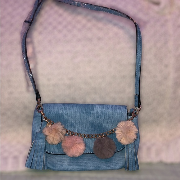 BRAND NEW✨ Pretty Baby Blue Spring Purse! - Picture 2 of 7